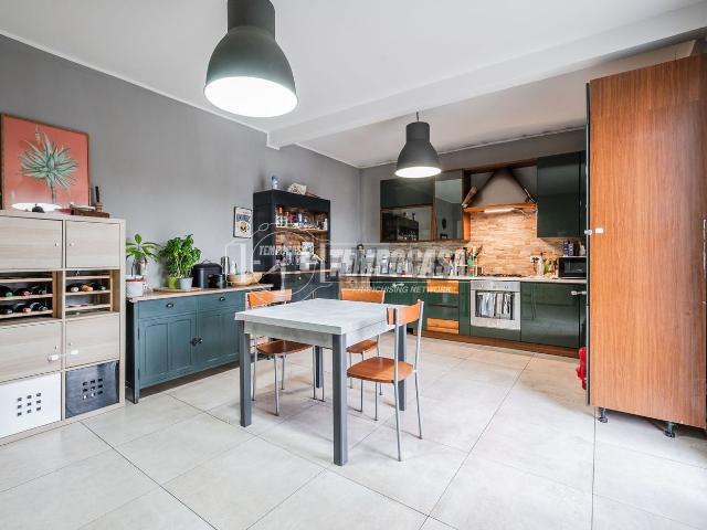 Appartamento in vendita di 141 m² in Via Canolo, 31