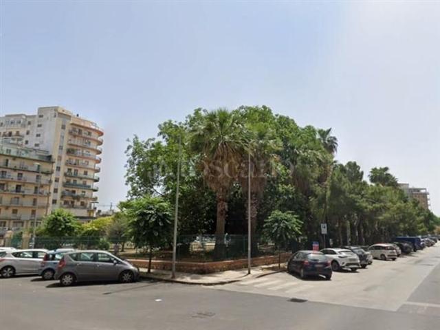 Appartamento in vendita di 141 m² in Via Adige