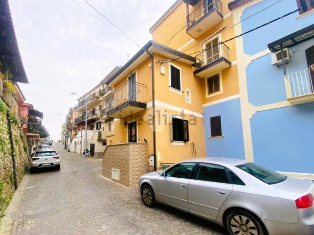 Appartamento in vendita di 141 m² in Via Baracche