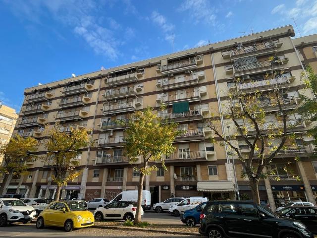 Appartamento in vendita di 141 m² in Via Gaetano Salvemini, 54
