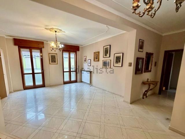 Appartamento in vendita di 141 m² in Via Giulio Arata