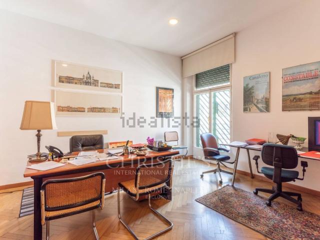 Appartamento in vendita di 141 m² in Via Giovanni Antonelli