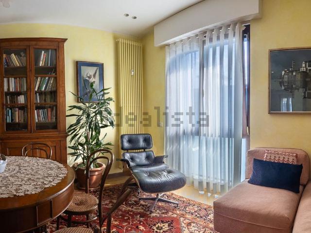 Appartamento in vendita di 141 m² in Via Giovanni Gnifetti, 11