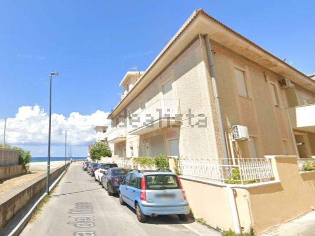 Appartamento in vendita di 141 m² in Via del Mare, 37