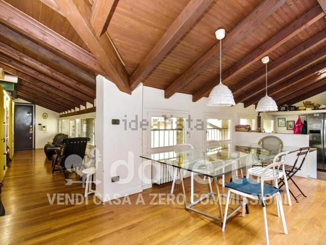Appartamento in vendita di 141 m² in Via del Borgo di San Pietro, 7