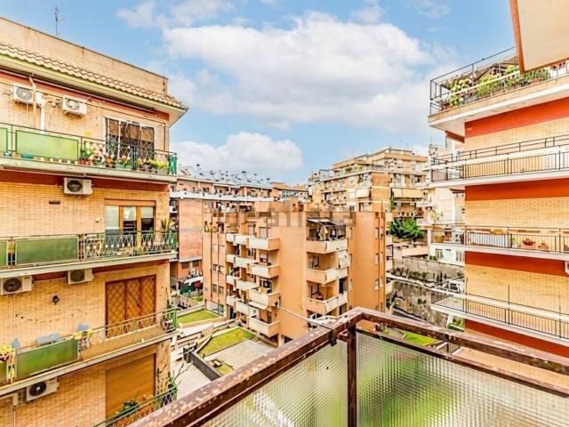 Appartamento in vendita di 141 m² in Via Franco Sacchetti
