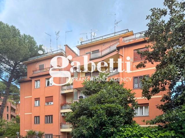 Appartamento in vendita di 141 m² in Via Monte Trincello, 1