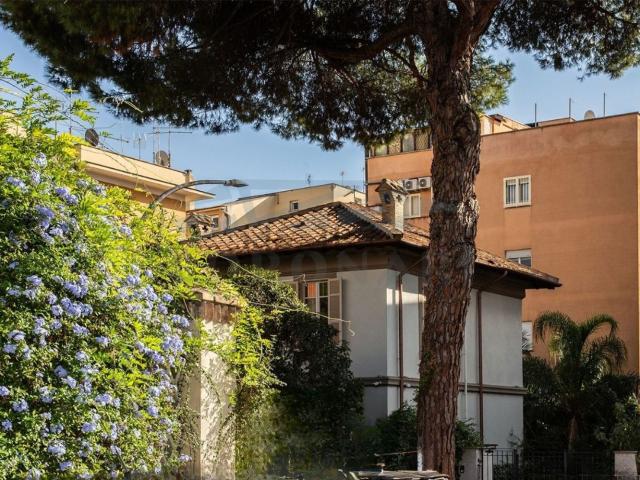Appartamento in vendita di 141 m² in Via Montecristo