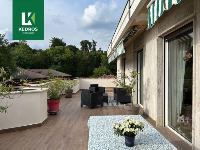 Appartamento in vendita di 141 m² in Via Morazzone, 12