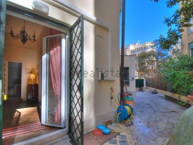 Appartamento in vendita di 141 m² in Via Sassoferrato