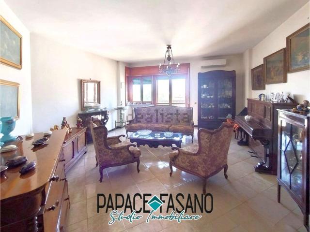 Appartamento in vendita di 141 m² in Via Spandau, 25