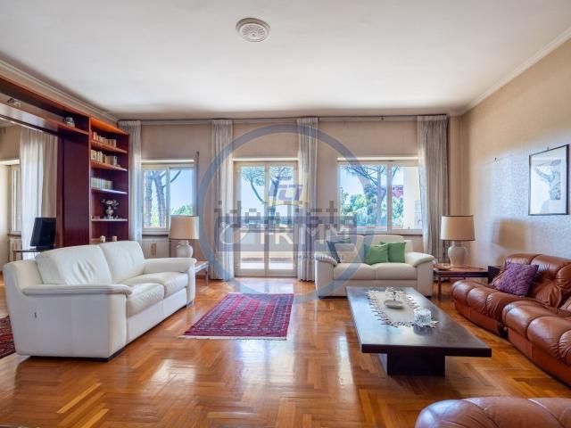 Appartamento in vendita di 141 m² in Via Pietro Frattini, 285