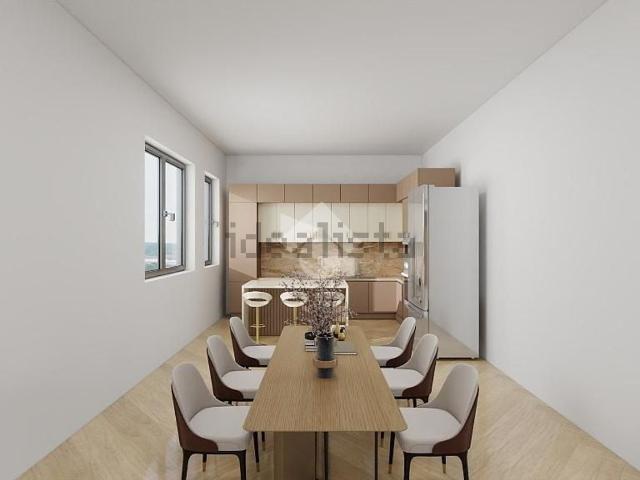 Appartamento in vendita di 141 m² in Via Rovigo