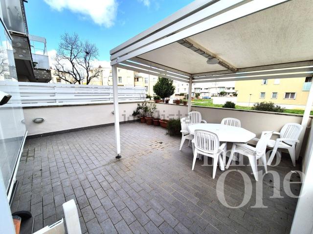 Appartamento in vendita di 141 m² in Via Renato Natali, 4