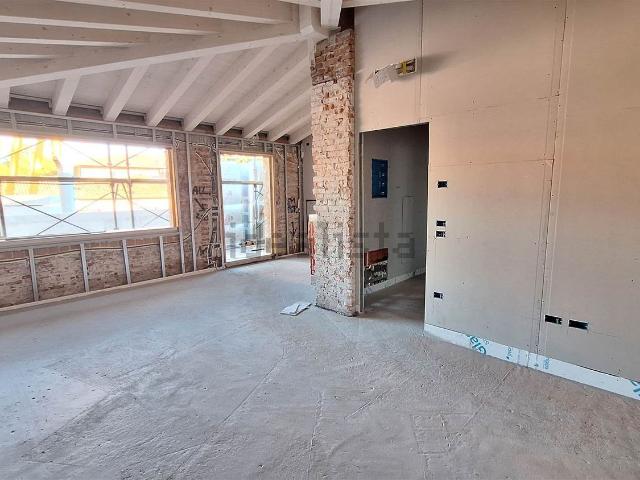 Appartamento in vendita di 141 m² in Via Treviso, 12