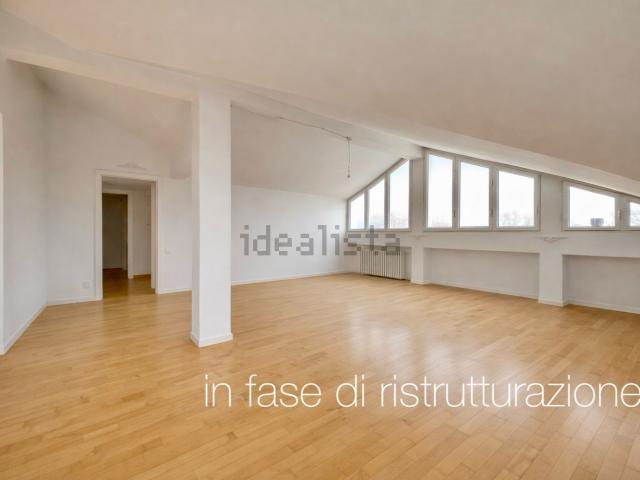 Appartamento in vendita di 141 m² in Viale C. Battisti, 1