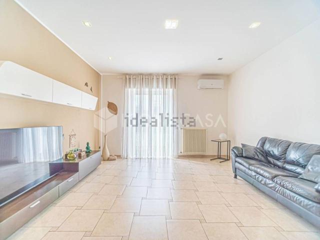 Appartamento in vendita di 141 m² in Viale Imperatore Traiano