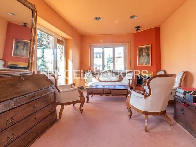 Appartamento in vendita di 142 m² in Via Castelfranco Veneto