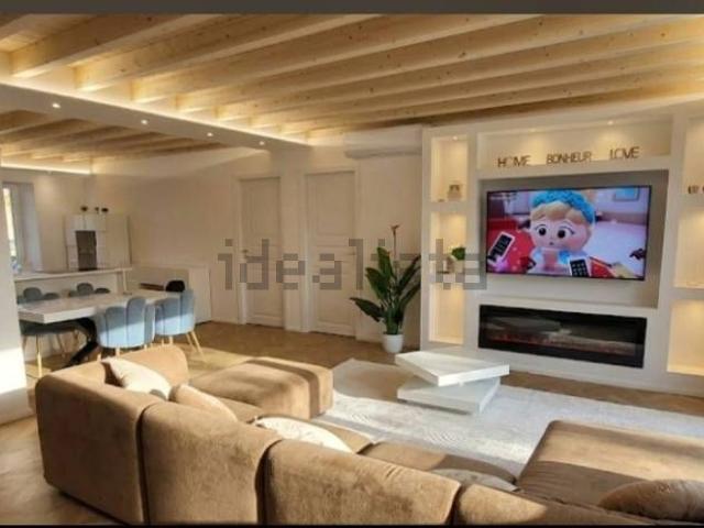 Appartamento in vendita di 142 m² in Via alla Fiumara
