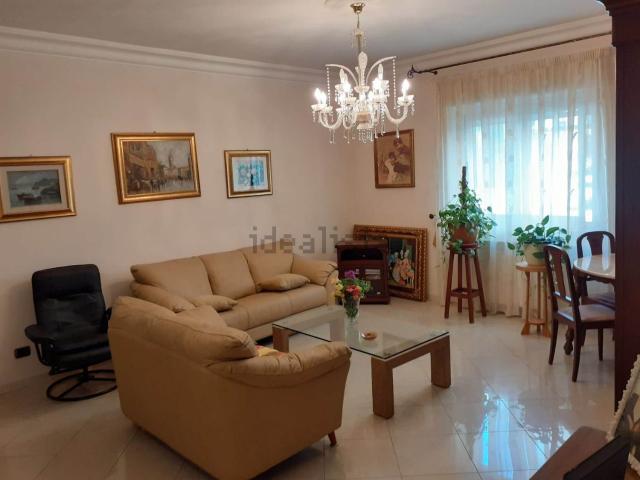 Appartamento in vendita di 142 m² in Via Babbaurra, 163