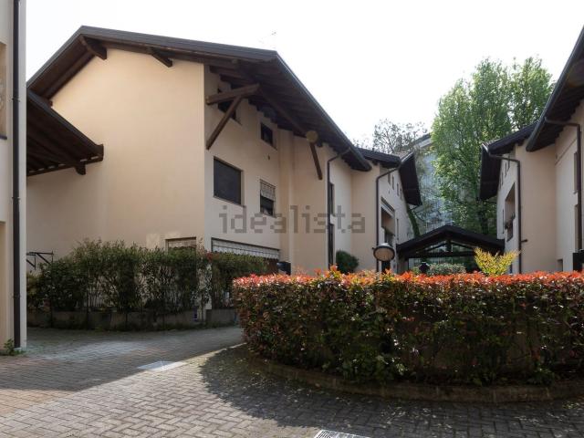 Appartamento in vendita di 142 m² in Via Barbara Melzi, 170