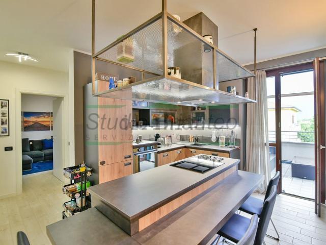 Appartamento in vendita di 142 m² in Via Generale Armando Diaz