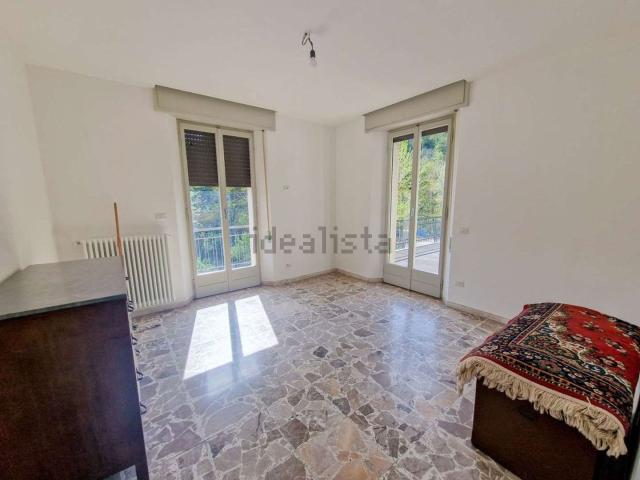 Appartamento in vendita di 142 m² in Via dei Romani