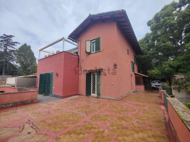 Appartamento in vendita di 142 m² in Via della Storta, 816