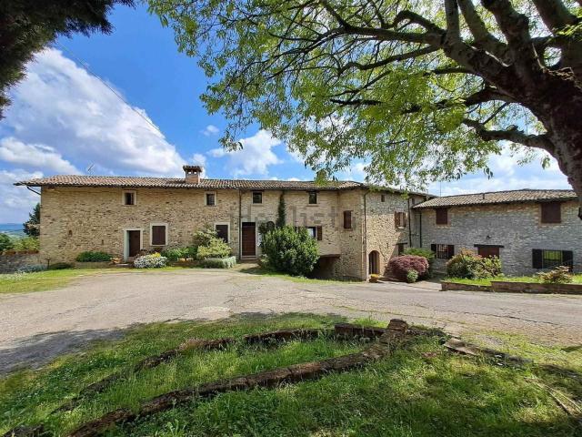 Appartamento in vendita di 142 m² in Via della Rocca, 173