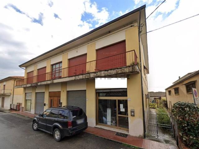 Appartamento in vendita di 142 m² in Via delle Rose, 6