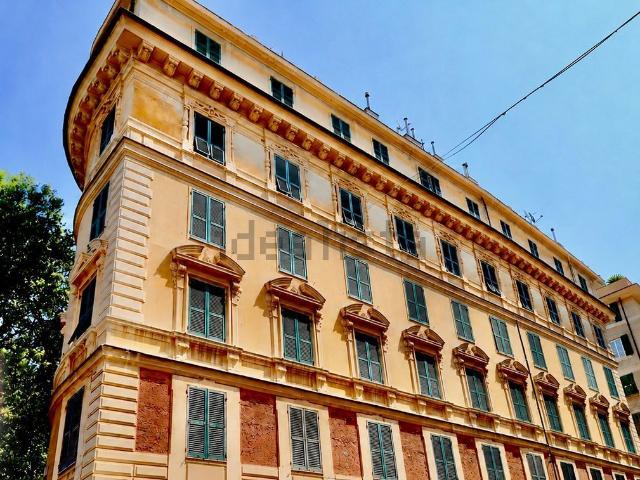 Appartamento in vendita di 142 m² in Via Imperiale