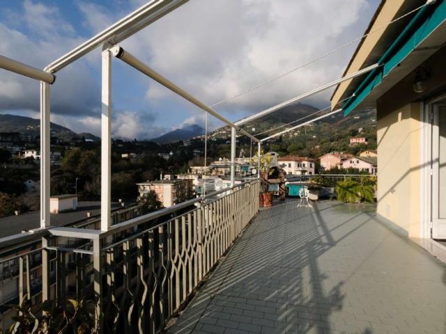 Appartamento in vendita di 142 m² in Via Luigi Rizzo