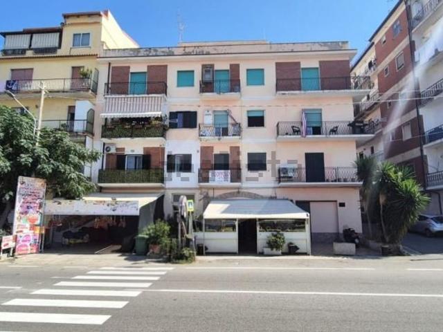 Appartamento in vendita di 142 m² in Via Nazionale, 38