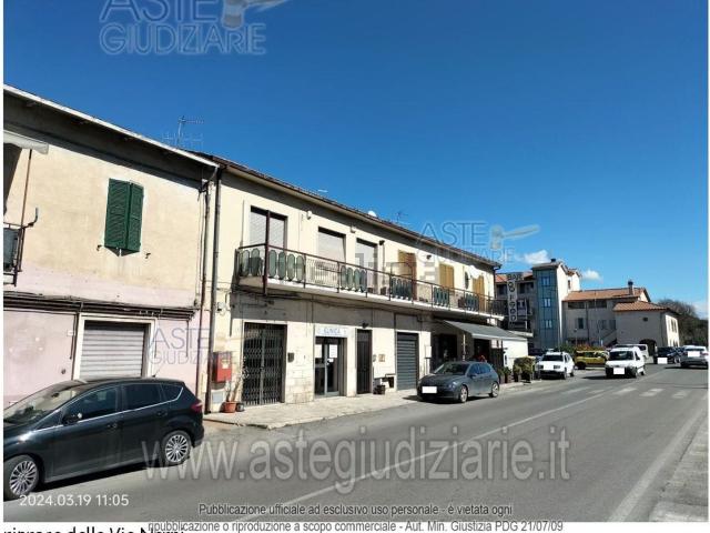 Appartamento in vendita di 142 m² in Via Narni, 99