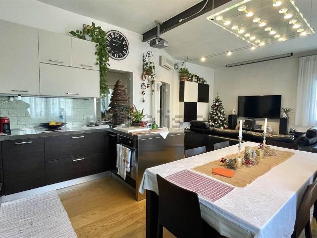 Appartamento in vendita di 142 m² in Via San Giovanni Bosco, 8