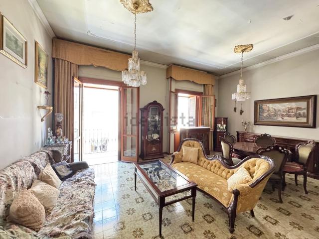 Appartamento in vendita di 142 m² in Via Scipione Rovito, 9
