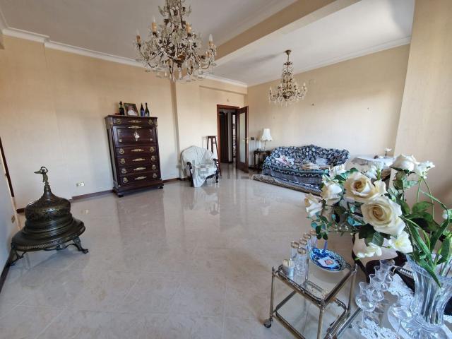 Appartamento in vendita di 142 m² in Via Senerchia, 12