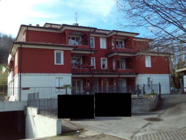 Appartamento in vendita di 142 m² in Via Statale Ovest