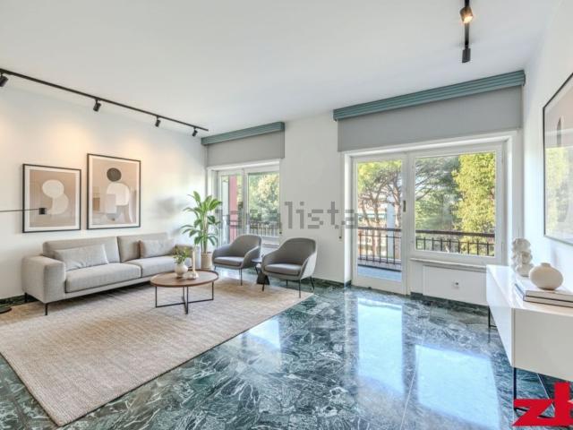 Appartamento in vendita di 142 m² in Via Stefano Prasca