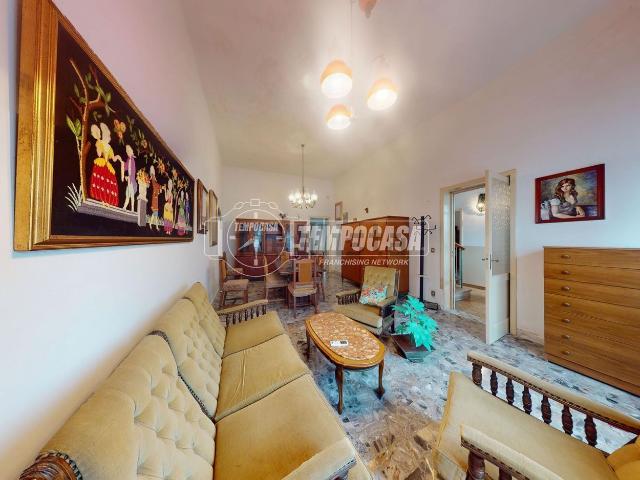 Appartamento in vendita di 142 m² in Via Pasquale De Lorentiis, 24