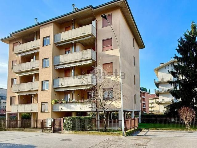 Appartamento in vendita di 142 m² in Via Perugino, 10