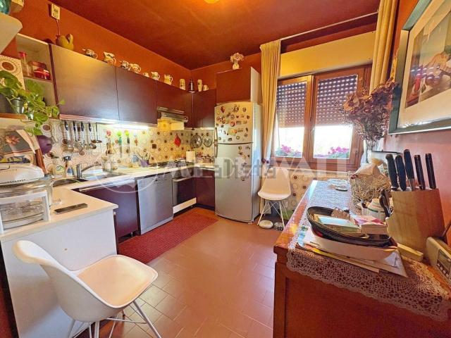 Appartamento in vendita di 142 m² in Via Alberto Amman, 14