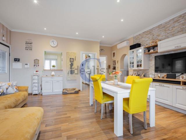 Appartamento in vendita di 142 m² in Via Primo Maggio, 12