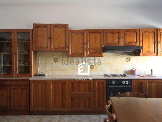 Appartamento in vendita di 142 m² in Via Roma