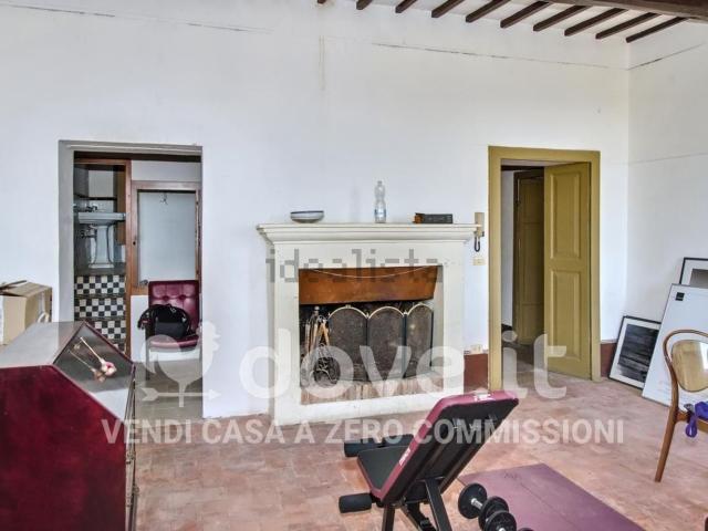 Appartamento in vendita di 142 m² in Via Vittorio Emanuele, 10