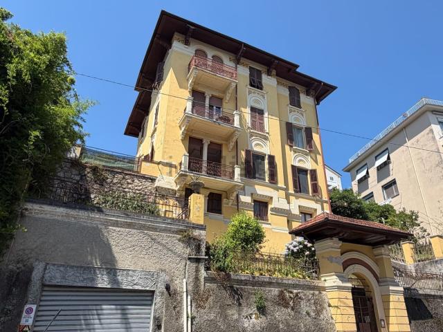 Appartamento in vendita di 142 m² in Via XXVII Marzo