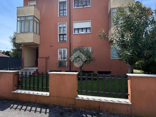 Appartamento in vendita di 142 m² in Via Zara