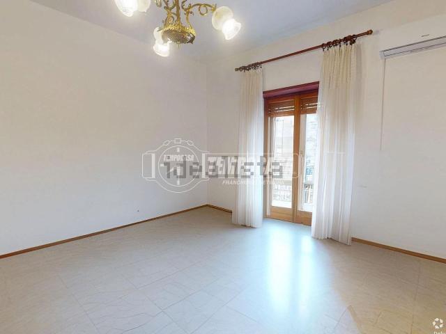 Appartamento in vendita di 142 m² in Viale Alcide De Gasperi, 56