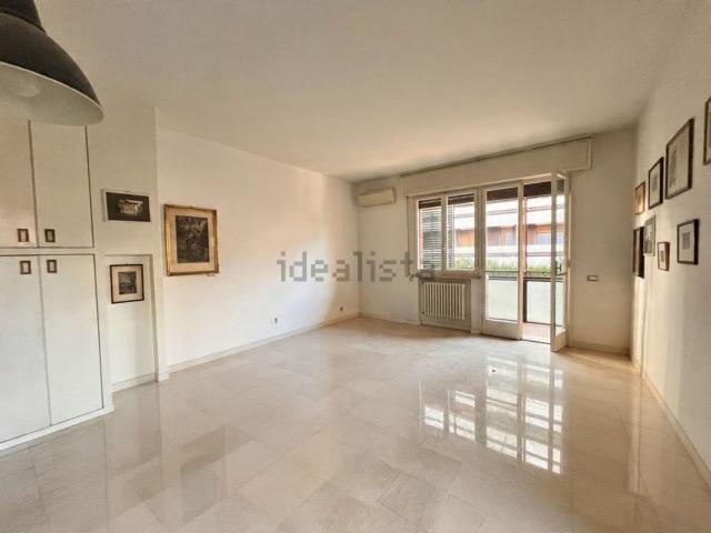 Appartamento in vendita di 142 m² in Viale Alfredo Oriani
