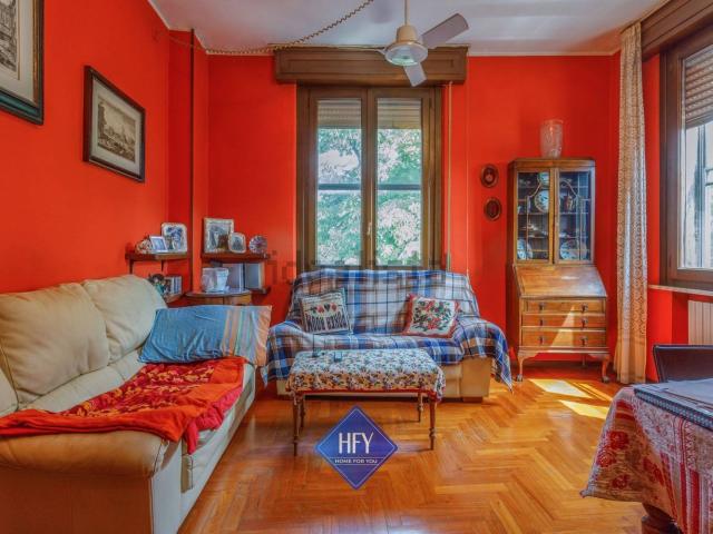 Appartamento in vendita di 142 m² in Viale Antonio Fratti, 58